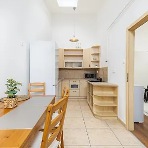 Venus - Opera Ii Apartamento Budapest